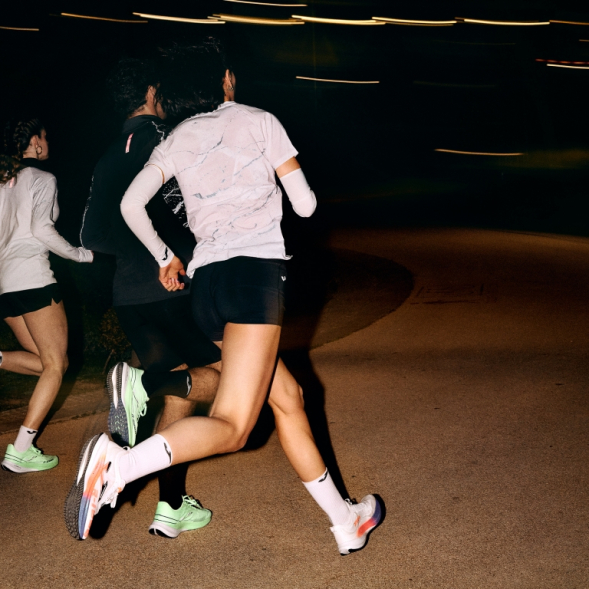 CAMISETA MANGA CORTA R-NIGHT BLANCO NEGRO