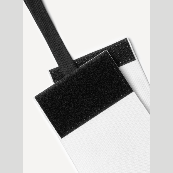 Повязка капитанская JOGEL DIVISION Armband, белый/синий