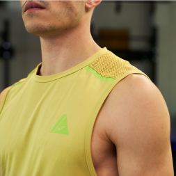 CAMISETA SIN MANGAS INDOOR GYM VERDE