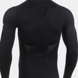 CAMISETA MANGA LARGA EXPLORER NEGRO